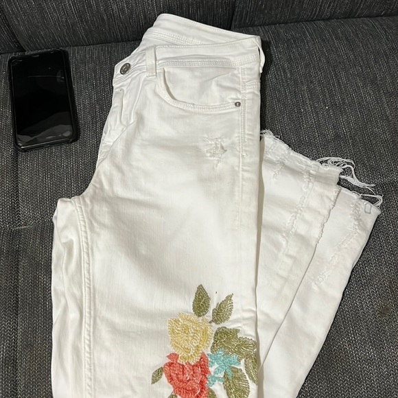 Zara Embroid White jeans - Picture 3 of 4